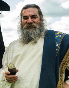 Ricardo Urbini as Macedonio Acevedo
