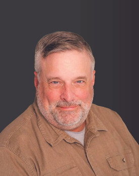 Gary Ranatza as Remy