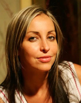 Natalie Appleton as Mandy Chase