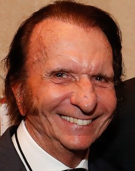 Emerson Fittipaldi as Self