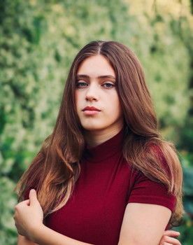 Lily Springer as Morgana Van Dyel