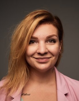 Simona Salátová as 