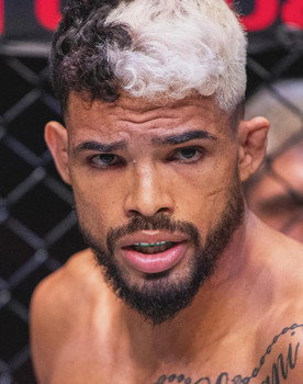 Kaik Brito as Self