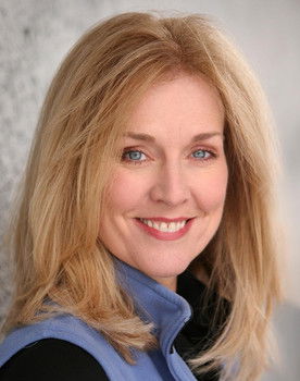 Marcy McGuigan as Older Actress
