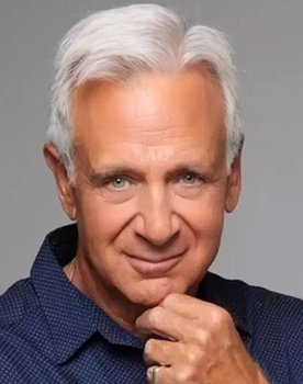 Alexandros Antonopoulos as Liakos