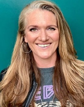 Cynthia Boll