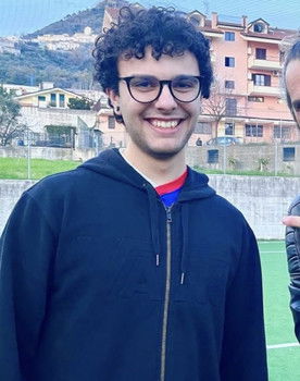 Livio Cutruneo as Alessandro