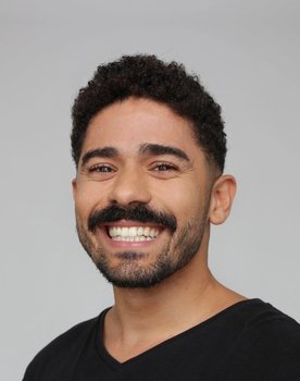 Mário Luz as William