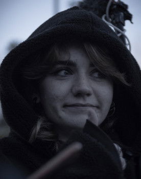 Adélaïde Broie-Georget as Manon