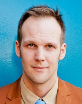 Steve Johnston as Felix