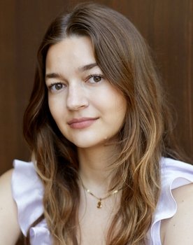 Sheridan Irwin as Bailey