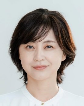 Michiko Iwahashi as Michiru's mother