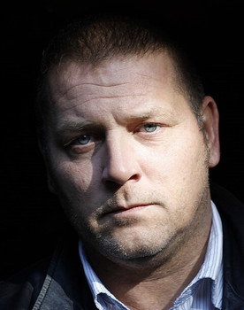 Michael Jäger as Bernd