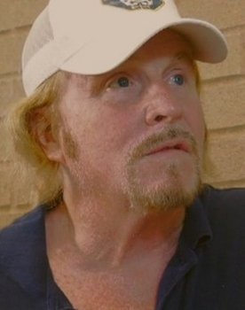 Ken Van Sant as Lt. Nick