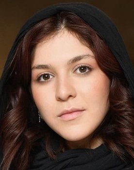 Sarvin Zabetian as Aram