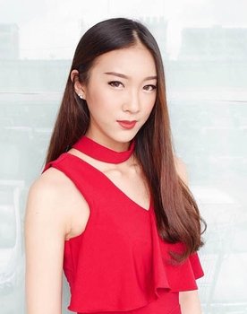 Nungira Hanwutinanon as Woman in TV Drama