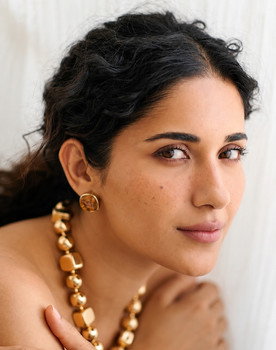లవ్ మీ ఇఫ్ యు డేర్ లవ్ మీ ఇఫ్ యు డేర్