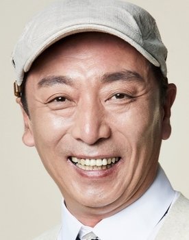 Yum Dong-hun