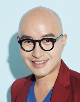 Hong Seok-cheon as 