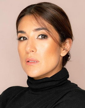 Juana Arboleda as Mariana