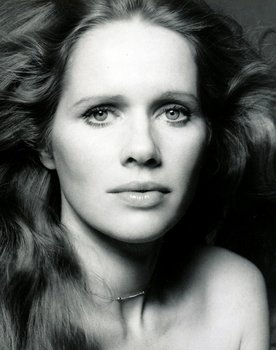 Liv Ullmann as Marianne