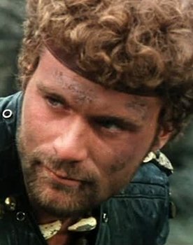 Robert Iannucci as Alien