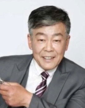 Zhang Zhen Fu as Housekeeper