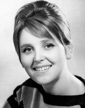 Inna Gulaya as Masha