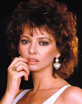 Enrica Bonaccorti as Young actress playing Pirandello