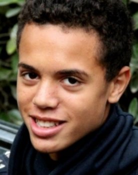 Louka Masset as Téléchargeur - Djalil