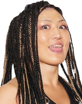 山下リナ