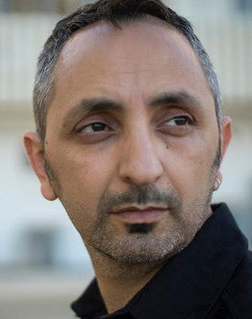 David Deri as Himself