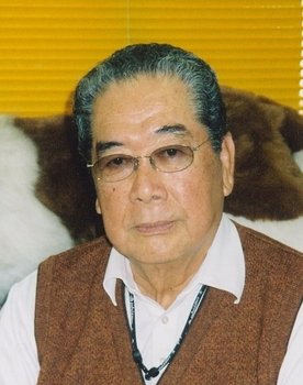 Tōru Ōhira as Dekapan (voice)