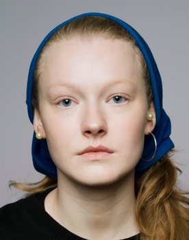 Alicja Matusiak as Guard