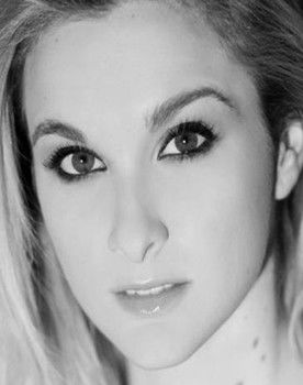 Tabata Caldironi as Herself