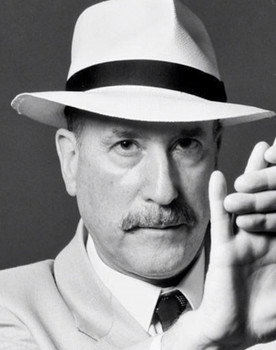 Néstor Almendros as 