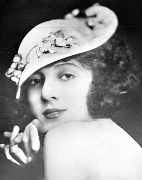 Helen Shipman as Becky Ferris