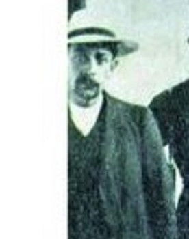 Leovigildo Galarza as Self