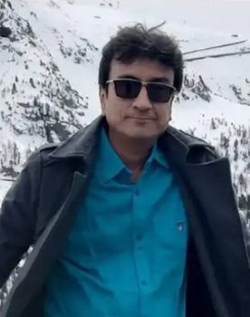 Amit Bhatt as Mama's Assistant