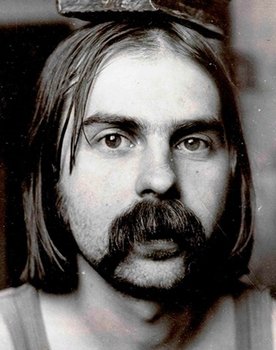 Viktor Koval as Sashka