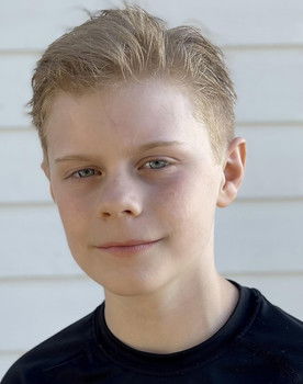 Jackson Reid as Rocky