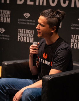 Taka Tsubota as Yakuza