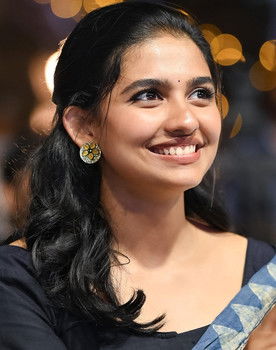 Mamitha Baiju as Devika