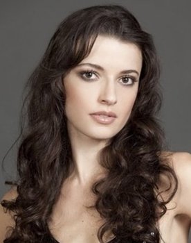 Júlia Fajardo