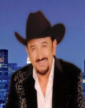 Guadalupe Perez as Maximo