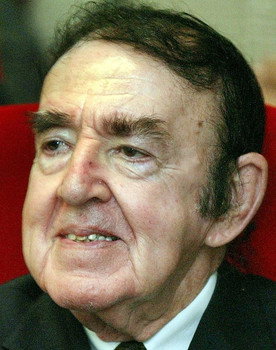 Sousa Veloso as Self