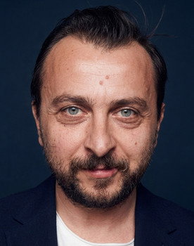 Ali Atay as Yiğit Çiftgör