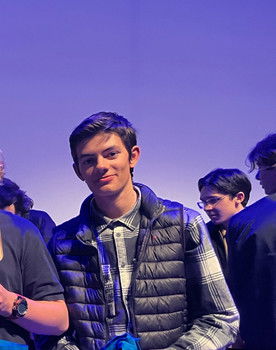 Loan Barabes as Loan