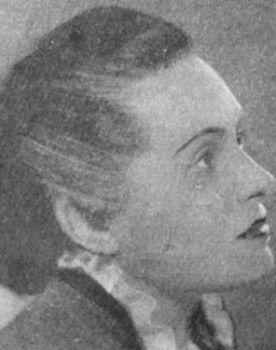 Tsetsiliya Fain as Сосновская