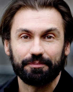 Fabrizio Gifuni as 